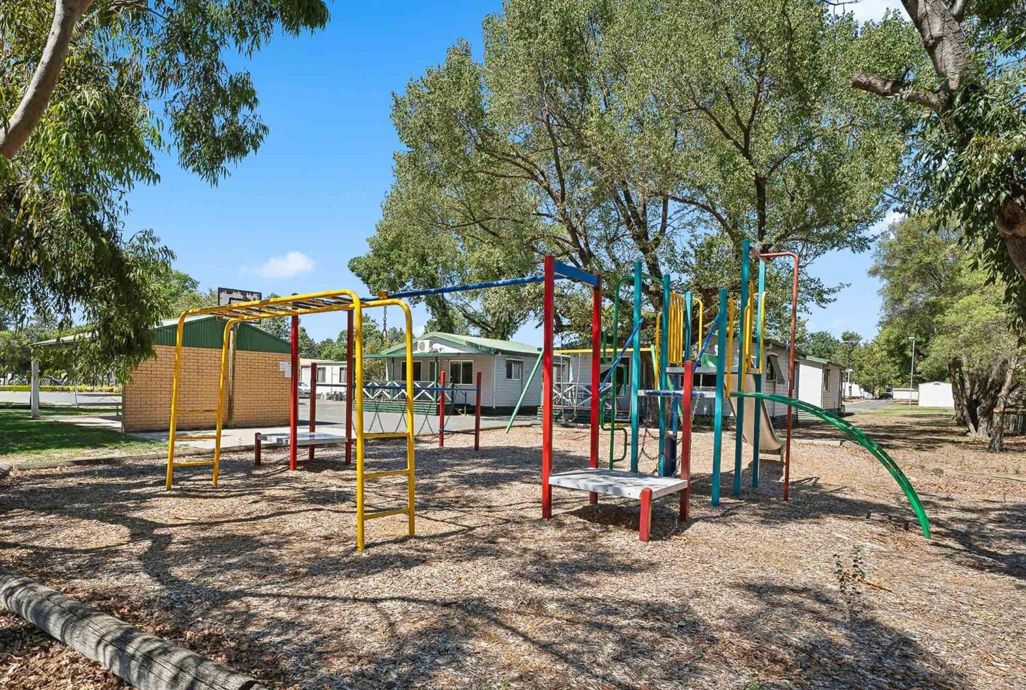 Borderland Wodonga Holiday Park Екстер'єр фото